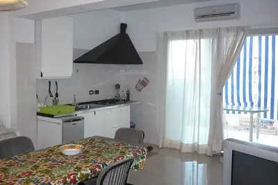 Appartement Lumineux Et Spacieux Sur La RIVIÈRE Ionienne