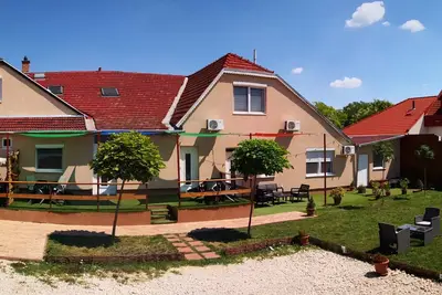 Image de Green Garden Plus Apartman