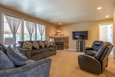 Image de Brookwood Manor (5 chambres, 16 invités)