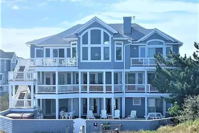 Image de Superbe Buck Island Oceanfront Home avec une piscine privée, bain à remous, des vues incroyables! !