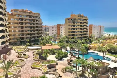 Image de Bella Sirena Resort!