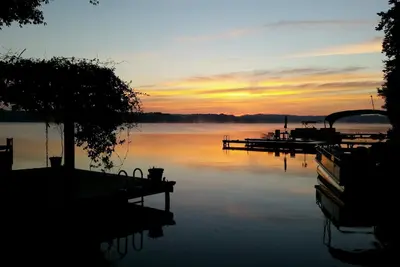 Image de Lac PRIVÉ Sur 2+ Ac Avec Vue Sur La Grande Eau Avec Baignoire (Location de 30 jours minimum seulement)