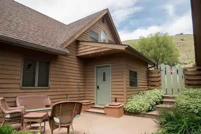 Vue fabuleuse de Yellowstone et du pic électrique