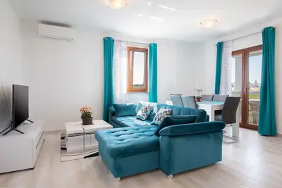 Image de Kaylie Apartment, tout nouvel emplacement de 3 chambres à coucher à Pula, Croatie