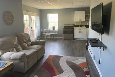 Image de Bear Pause, une maison de montagne avec vue! 2 personnes.
