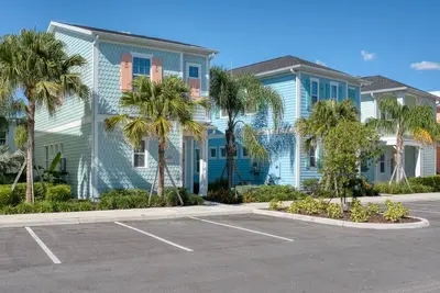 Image de Margaritaville Orlando Cottages - Près de Disney, navette gratuite pour les parcs thématiques<br> 1kk, 1qq, 1ff, 2tt, 5 lits, 3 salles de bain