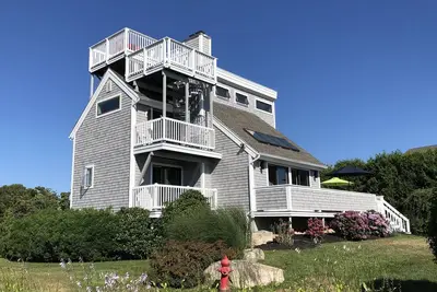 Image de Mise à jour et belle, marchez jusqu'à Roger Wheeler, vue sur l'océan