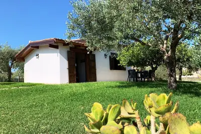 Image de Charmante maison avec piscine en pleine nature entre oliviers et grenadiers