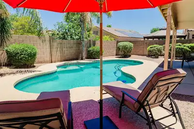 Image de Nouveau Desert Oasis! Retraite mensuelle - 9 personnes