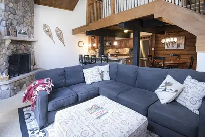 Image de Confortable, Creekside 3br Vail Condo Ski / Retraite d'été Parfait pour les familles