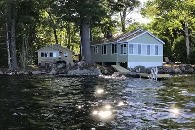 Image de * Deux * camps riverains sur le lac Sebago