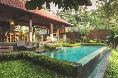 Charmante villa avec vue sur la jungle non loin du centre d'Ubud