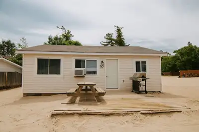 Image de Sandpiper Beach Resort - Cottage # 10