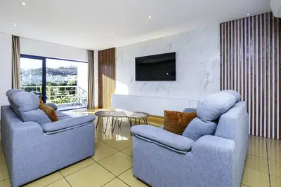 Image de Large Penthouse Duplex Ensoleillé à Albufeira Marina Resort