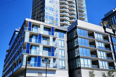 Image de Luxueux Downtown Cosy 2 Chambres 2 Salles de Bains Appartement