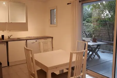 Image de Agréable appartement avec terrasse et parking, quartier hopitaux faculté