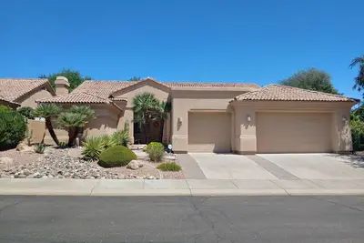 Image de Simplement divin 3 chambres 3. 5 salle de bain Scottsdale Home! !