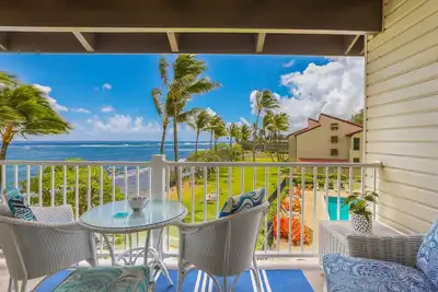Image de Nouveau! Kapaa Shore Resort # 327, belle unité! Vues sur l'océan, la lune et le lever du soleil