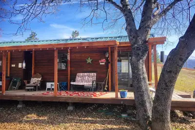 Image de Sleepy Raccoon Cabin petit mais confortable!