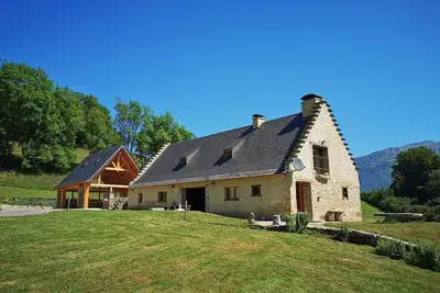 Image de Bergerie des 3 Sources dans un environnement exceptionnel le Sarrat de bon
