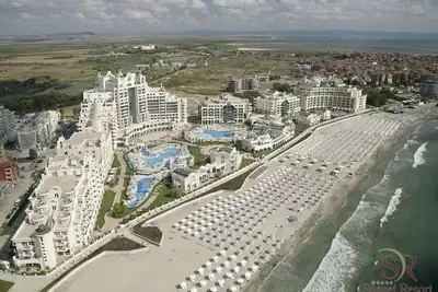 Image de Superbe appartement 5 étoiles 1br avec grand balcon!
