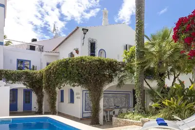 Image de Appartement de 2 chambres près de la plage