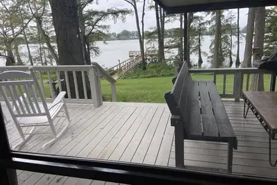 Image de Maison du lac de Tweet sur le lac Providence