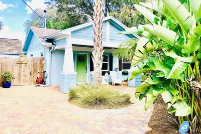 Image de Le magnifique Blue Bungalow au coeur de Jax!