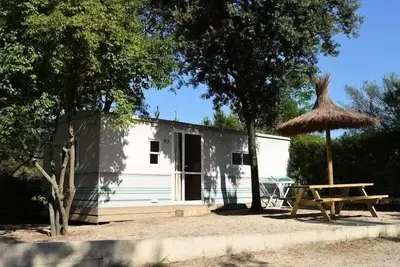 Image de Wohnmobil Roller Standard 23m2 (2 Schlafzimmer) + paillotte 5 Personen