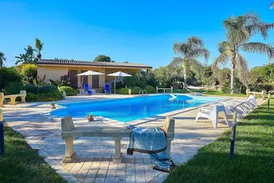 Image de Maison de vacances Selinunte pour 1 - 8 personnes avec 4 chambres à coucher - Maison de vacances