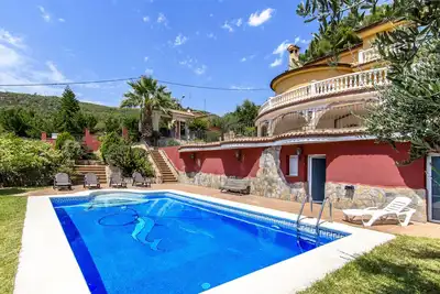 Image de Villa spacieuse et sublime à seulement 15km de Barcelone!