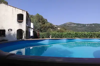 maison de charme sur la côte d'Azur jusqu'à 5 personnes. . . . . . . . . . . . . . . . . . . . . . . . .