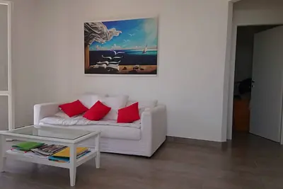 Image de Bel appartement indépendant avec grande terrasse et jardin