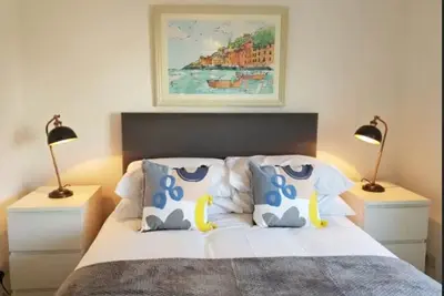 Image de Espace moderne et confortable à distance de marche du centre commercial East Kilbride - à 25 minutes du centre de Glasgow.