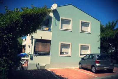 Image de Appartement de deux chambres avec le balcon Petrcane, Zadar (A-17770-b)