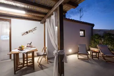 Image de Les perles du golfe Troisième étage avec terrasse donnant sur la mer