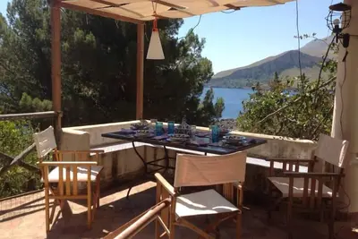 Image de La maison de Secco. Une retraite de luxe au bord de la mer.