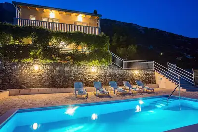 Image de Offre de dernière minute, Maison de vacances pour 10 personnes avec piscine privée.