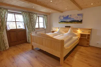 Image de Ferienwohnung Hochstaufen für 4 Personen, 2 Schlafzimmer, 80 m²