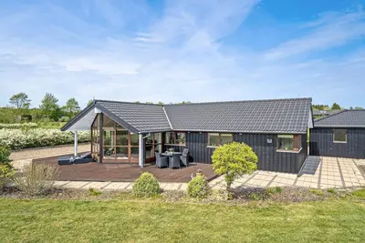 Image de Superbe maison Ă Ejstrupholm avec sauna