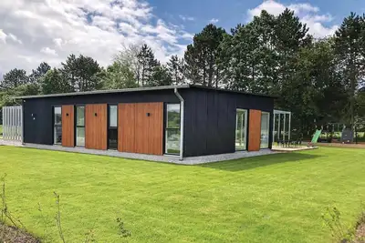 Image de Maison confortable de 5 chambres à.