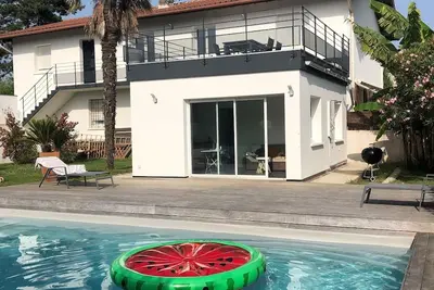 Image de Superbe maison+appartement indépendant Biarritz avec piscine au calme