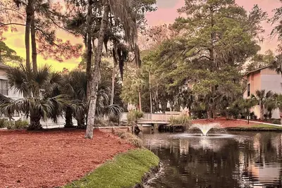 Image de * Condo récemment rénové - Marchez Sur La Plage!