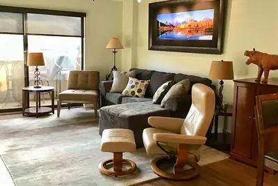 Image de Nouvelle Liste! Condo mis à jour. Marchez jusqu'à la télécabine de Beaver Creek et au centre-ville d'Avon