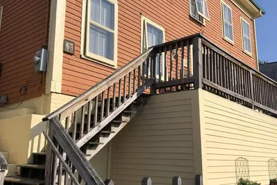 Image de Appartement dans une maison historique en face du port de Cripple Cove, Gloucester, Ma