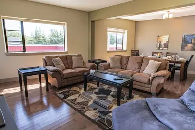 Image de Selkirk Snug: 2 Downtown Living