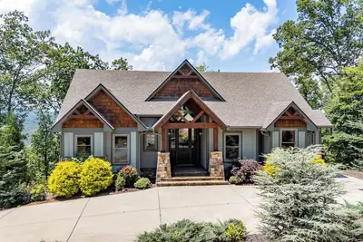 Image de Une maison de montagne vraiment moderne a été conçue, construite à cet effet et aménagée pour votre famille