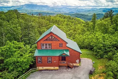 Nouveau Pour 2019 - Seclusion A Une Vue Magnifique Sur Les Montagnes, À Minutes De Dollywood