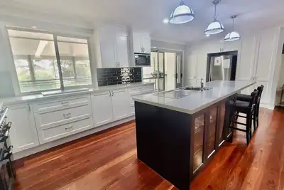 Image de Seachange - Vincentia - Vues fantastiques sur l'eau et espace de divertissement extérieur - Wifi Gratuit, Animaux acceptés