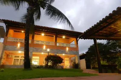 Image de Excellente maison avec 5 chambres à coucher.